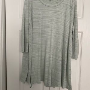 Mint Acting Pro Top with open Scallop Back